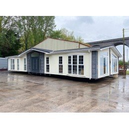 Classic 3-bedroom mobile...